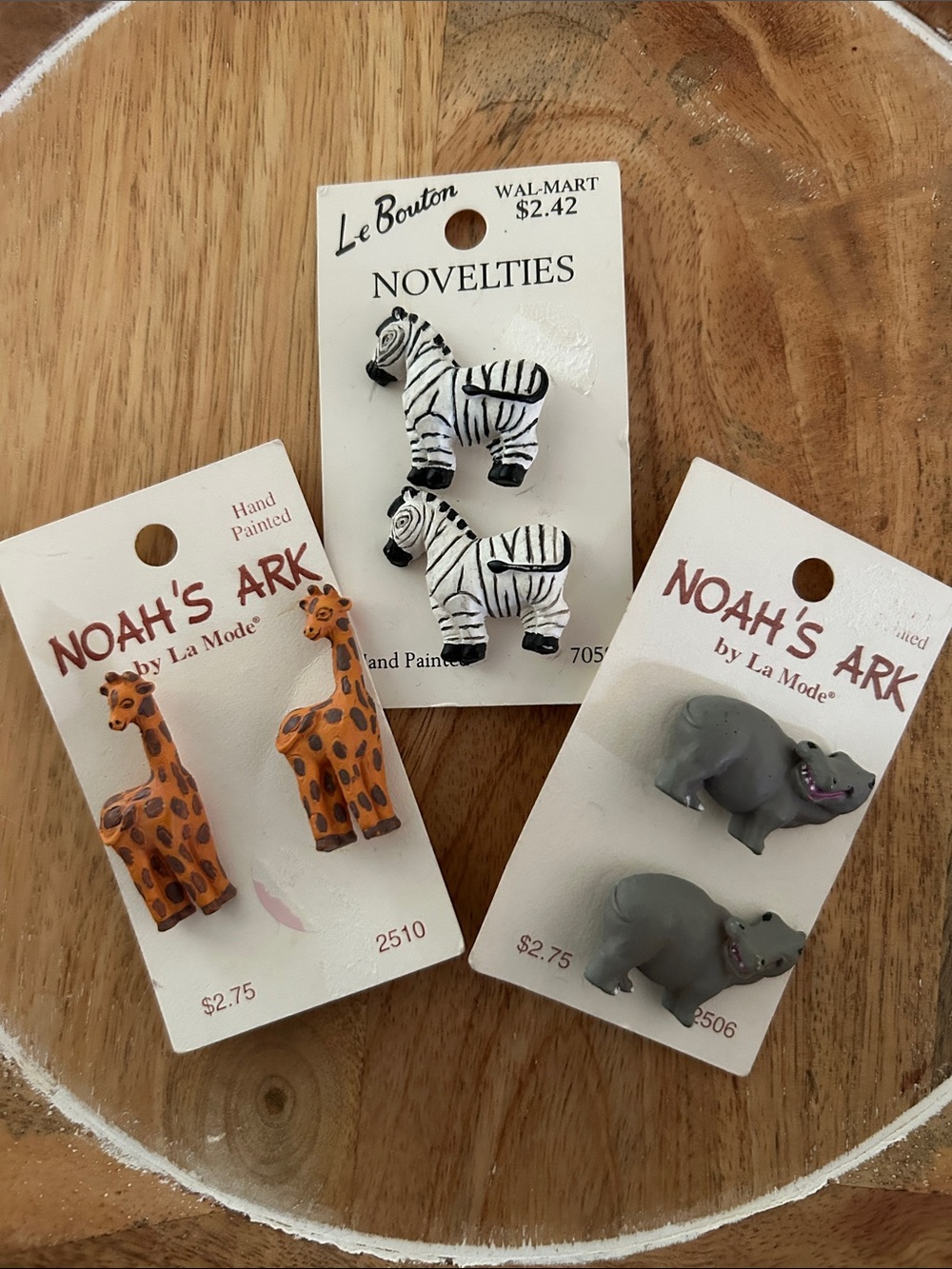 Le Bouton vintage safari animal buttons NEW old stock zebras, giraffes, hippos